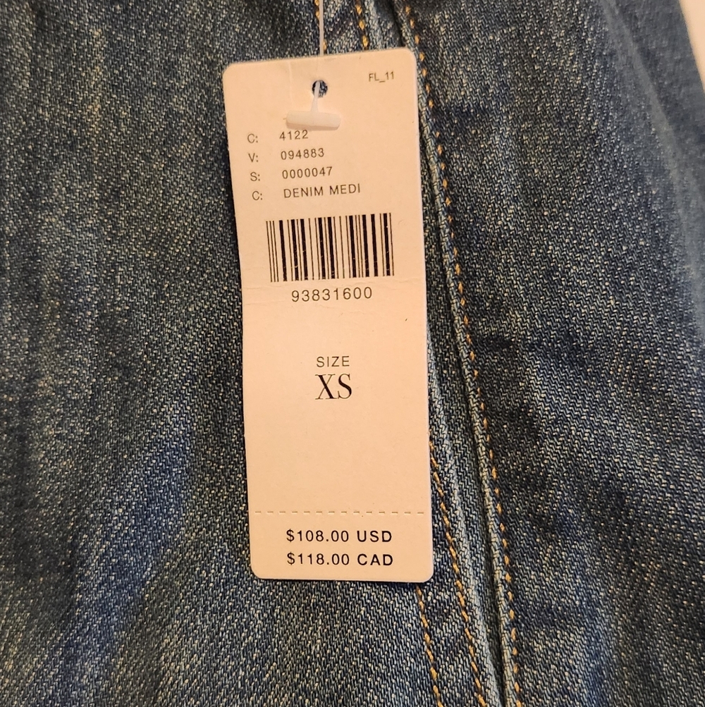 Pilcro Pull-on Barrel Jeans - Picture 10 of 10